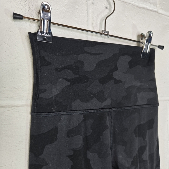 Lululemon align high rise black gray camo crop leggings - Picture 7 of 9